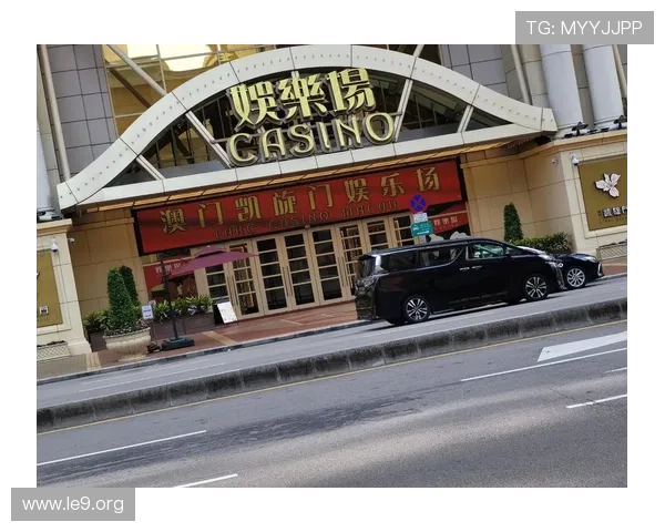 澳门凯旋登陆：如何通过澳门凯旋门体验澳门的历史与现代融合